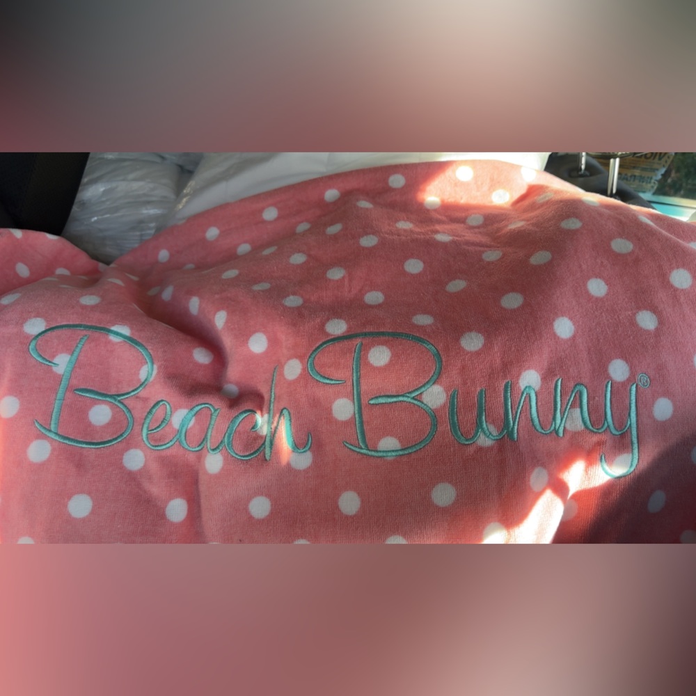 MY LAST Beach Bunny Coral and White Polka Dot Throw! Take it off my hands today!